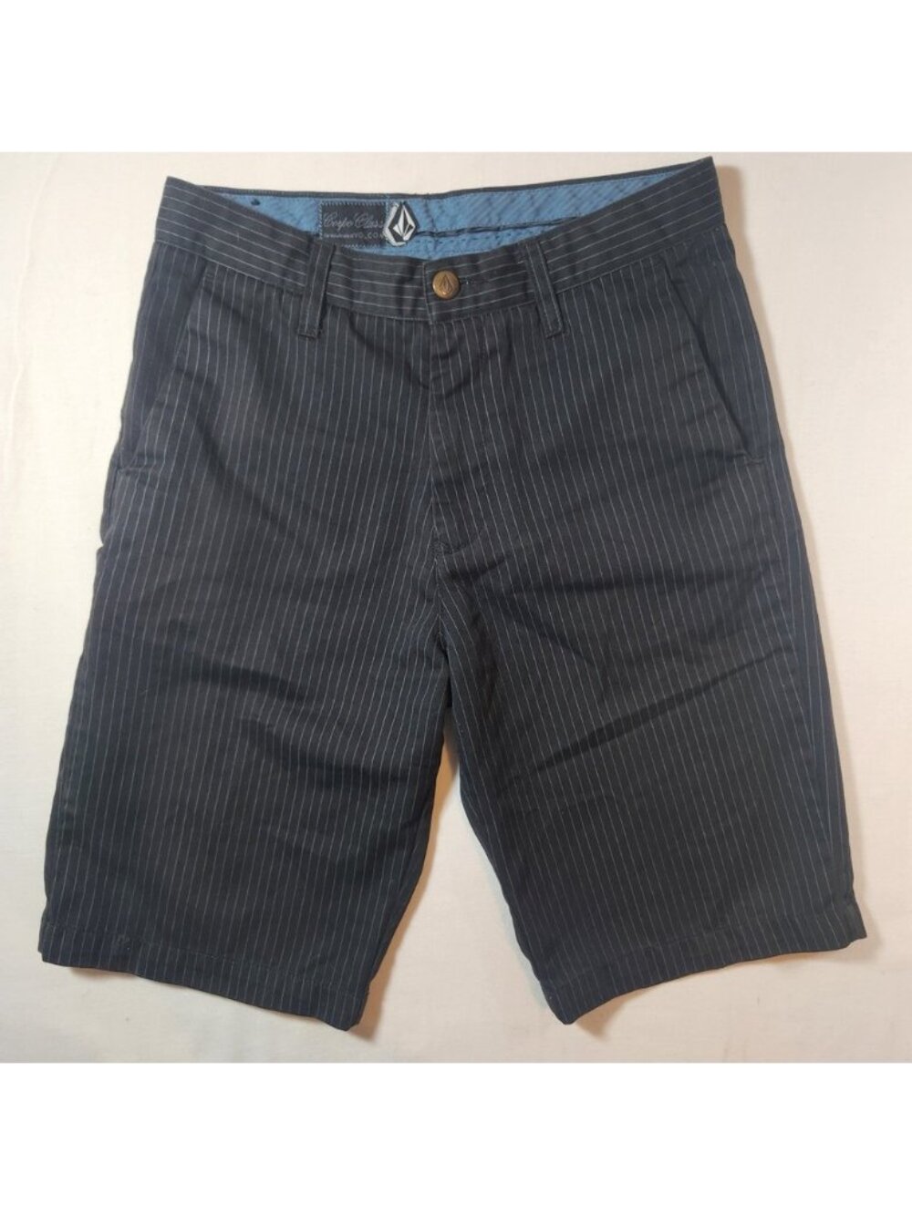 Volcom Corpo Class Boys Black Pinstripe Chino Shorts Size 16 Skate Casual